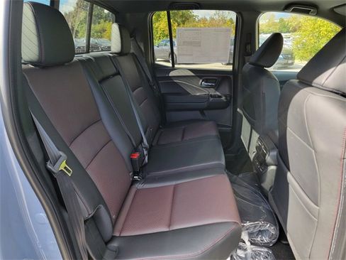 New 2026 Honda Ridgeline Black Edition image 15