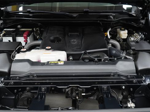 Used 2023 Toyota Tundra Limited AWD/4WD image 37