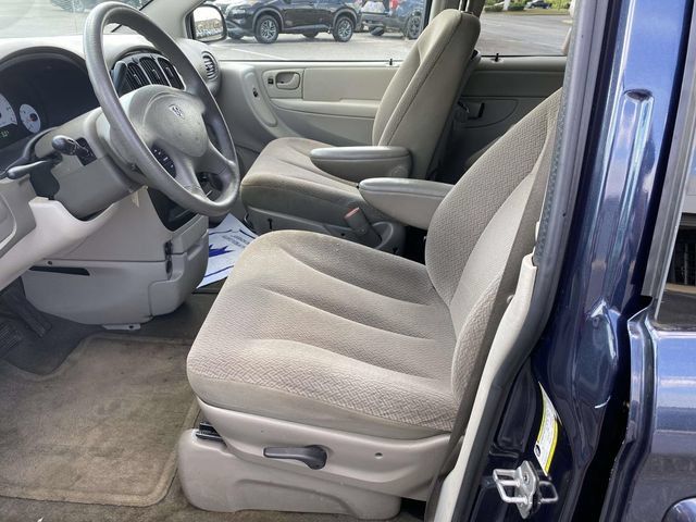 Used 2007 Dodge Caravan SXT FWD image 11