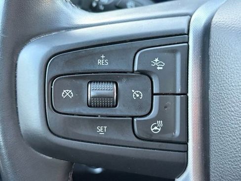 Certified 2025 GMC Sierra 1500 SLT image 6