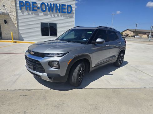 Used 2023 Chevrolet TrailBlazer LT w/ Convenience Package image 7