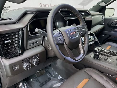 Used 2023 GMC Sierra 1500 AT4 AWD/4WD image 12