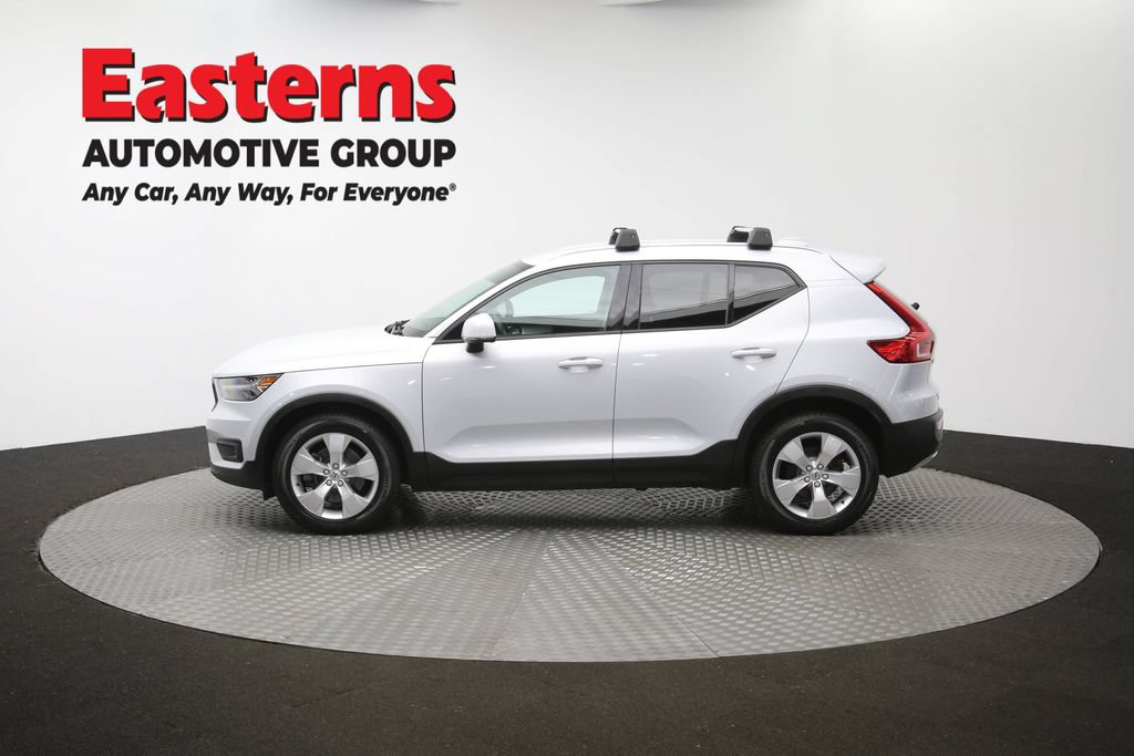 Used 2021 Volvo XC40 T4 Momentum FWD image 59
