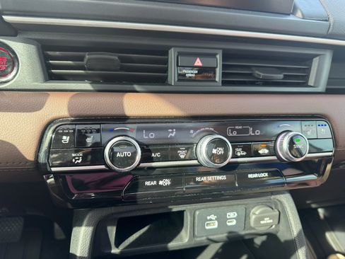 Certified 2025 Honda Pilot Elite image 20
