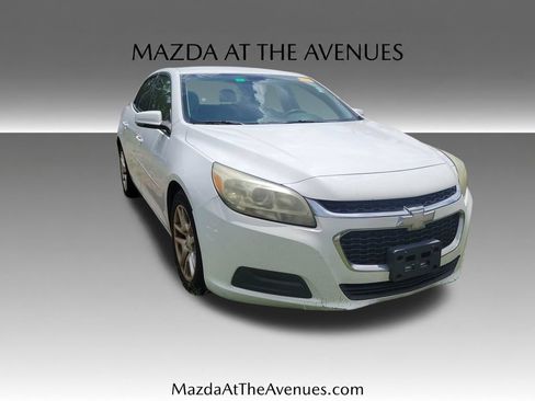 Used 2015 Chevrolet Malibu LT w/ Power Convenience Package FWD image 5