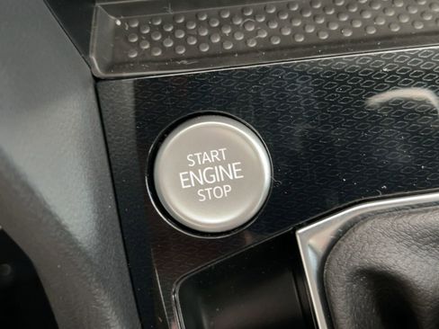 New 2026 Volkswagen Taos SE image 34