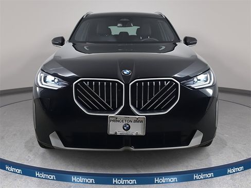 Used 2025 BMW X3 xDrive30i w/ Premium Package image 3