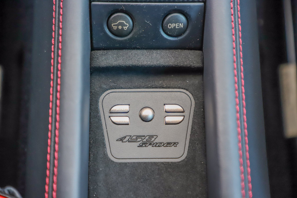 Used 2012 Ferrari 458 Spider RWD image 58