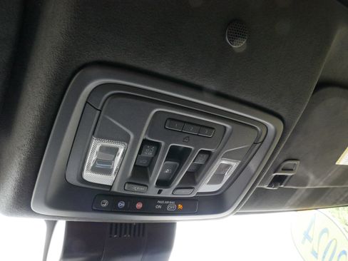 Used 2024 GMC Sierra 1500 Denali Ultimate image 27