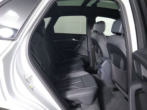 Used 2025 Audi Q5 e Premium Plus w/ Premium Plus Package image 24