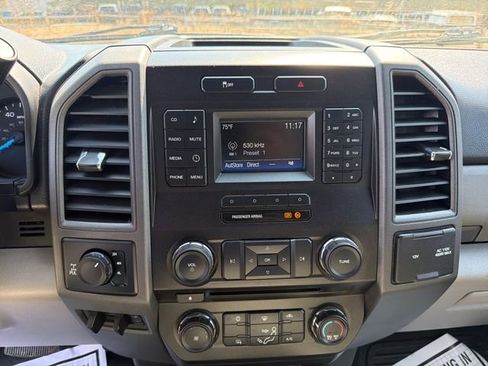 Used 2017 Ford F250 XL w/ STX Appearance Package AWD/4WD image 18
