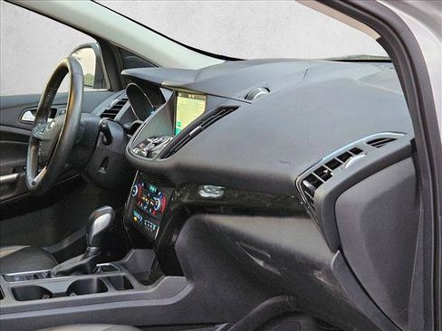 Used 2019 Ford Escape Titanium FWD image 18