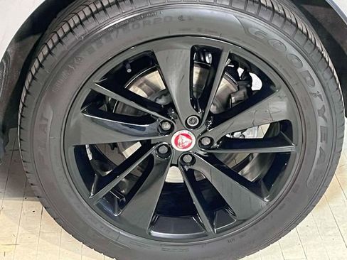 Used 2023 Jaguar F-PACE S AWD/4WD image 13