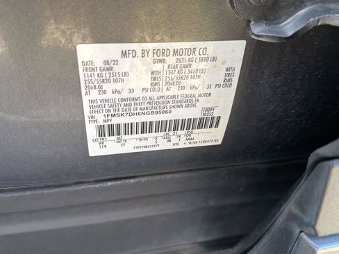 Used 2022 Ford Explorer XLT w/ Equipment Group 202A RWD image 42