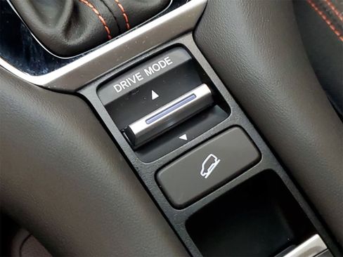 Certified 2025 Honda HR-V Sport image 30