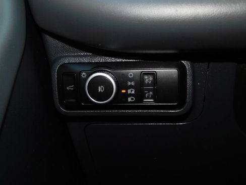 Used 2025 Ford Explorer Active w/ Active Comfort Package AWD/4WD image 38