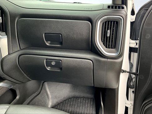 Used 2021 Chevrolet Silverado 1500 LTZ image 17