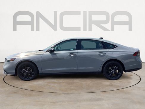 Used 2025 Honda Accord SE image 11