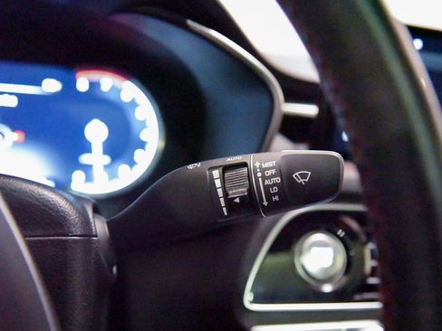 Used 2023 Genesis G70 2.0T w/ Sport Prestige Package image 30