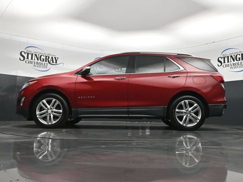 Used 2018 Chevrolet Equinox Premier FWD image 29