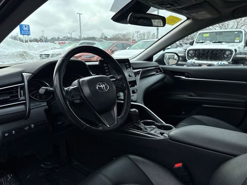 Used 2023 Toyota Camry SE image 13