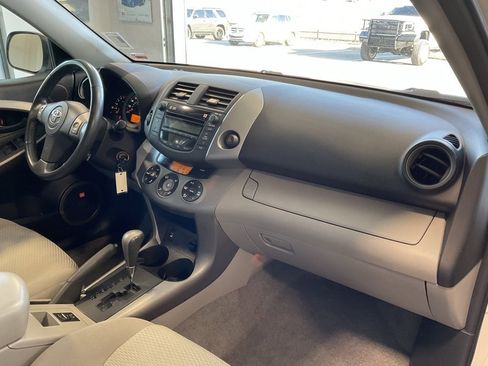 Used 2008 Toyota RAV4 Limited image 16
