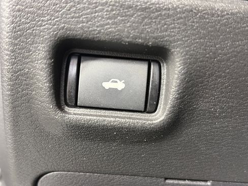 Used 2021 Nissan Sentra S FWD image 26