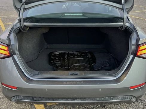 Used 2021 Nissan Sentra SV image 14