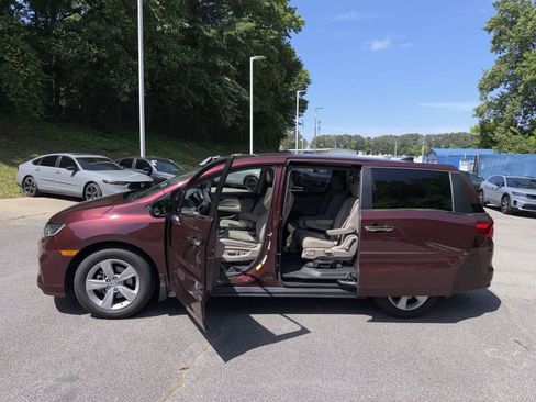 Used 2019 Honda Odyssey EX-L image 17