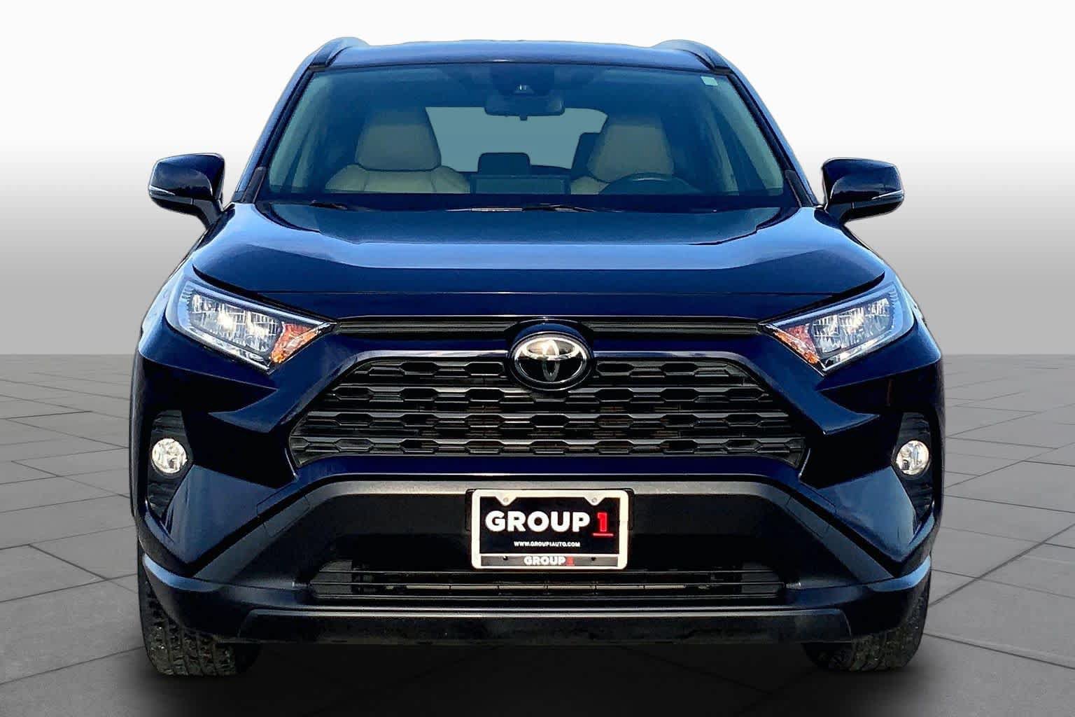 Used 2021 Toyota RAV4 XLE AWD/4WD image 4