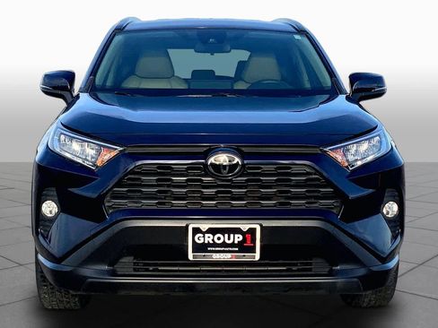 Used 2021 Toyota RAV4 XLE AWD/4WD image 4
