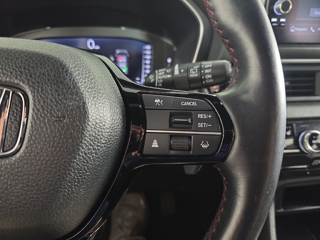 Used 2025 Honda Pilot Black Edition image 13