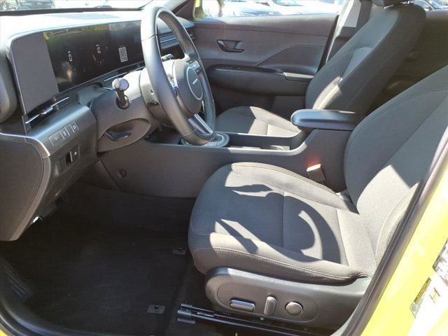 Used 2025 Hyundai Kona SEL AWD/4WD image 13