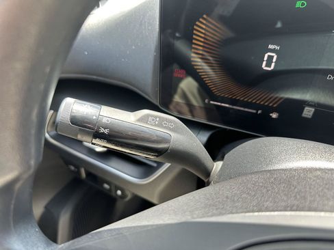 Used 2025 Kia K4 FWD image 23