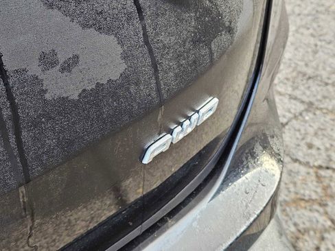 Used 2022 Ford Edge Titanium w/ Equipment Group 301A image 17