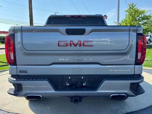 Used 2023 GMC Sierra 1500 Denali w/ Denali Reserve Package AWD/4WD image 6