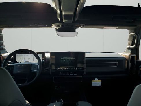 New 2025 GMC Hummer EV 2X w/ LPO, Dark Essentials Package image 21