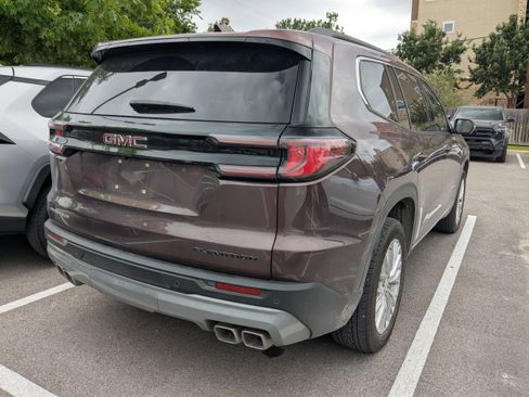 Used 2024 GMC Acadia Elevation FWD image 8