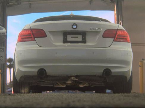 Used 2011 BMW 335i xDrive Coupe AWD/4WD image 6