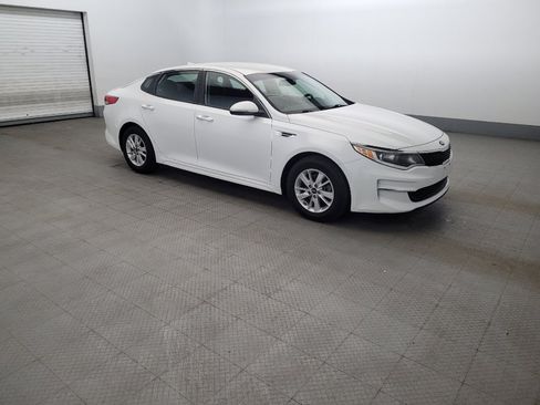 Used 2016 Kia Optima LX w/ LX Convenience Package FWD image 11