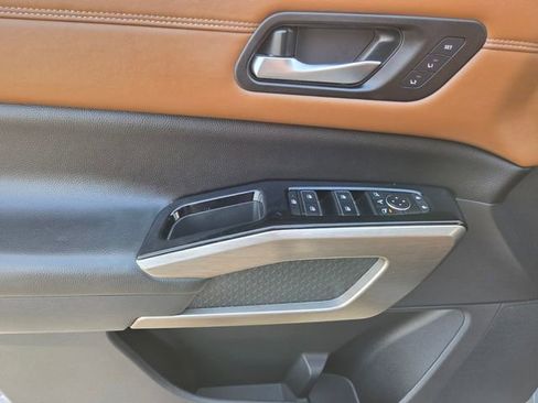 Used 2023 Nissan Pathfinder Platinum w/ Cargo Package FWD image 26