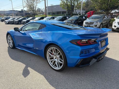 Used 2025 Chevrolet Corvette Z06 w/ Chrome Exterior Badge Package image 2