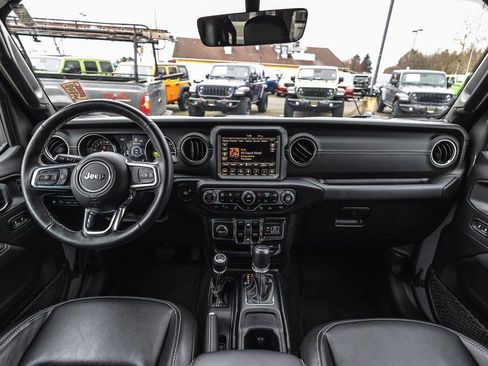 Used 2022 Jeep Wrangler Unlimited Sahara w/ Cold Weather Group image 24