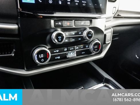 Used 2024 Ford Expedition XLT RWD image 41