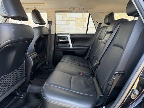 Used 2017 Toyota 4Runner Limited AWD/4WD image 28