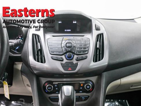 Used 2017 Ford Transit Connect XLT image 12