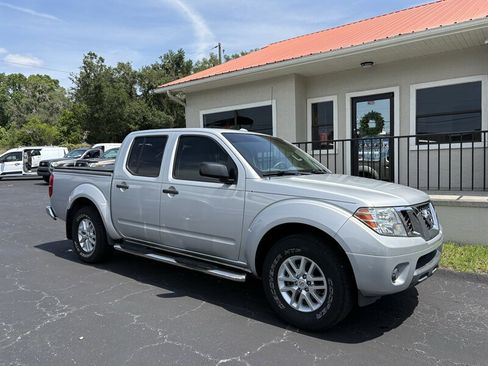 Used 2017 Nissan Frontier SV RWD image 1