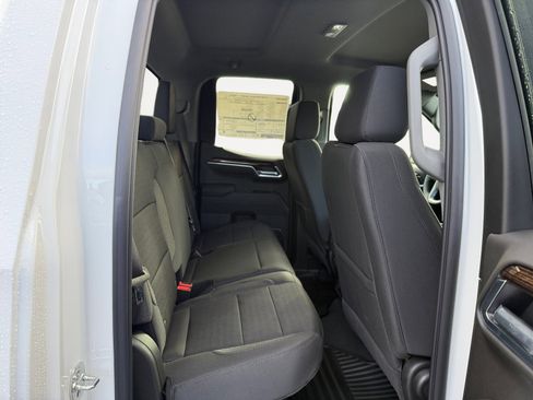 New 2026 GMC Sierra 1500 Elevation image 18