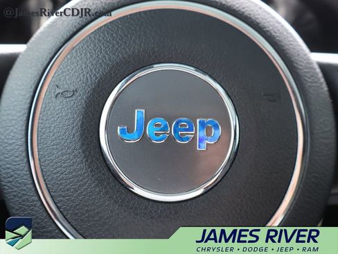 Used 2017 Jeep Wrangler Sport w/ Quick Order Package 23S AWD/4WD image 23