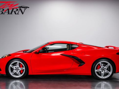 Used 2022 Chevrolet Corvette Stingray Preferred Cpe w/ Z51 Performance Package RWD image 10